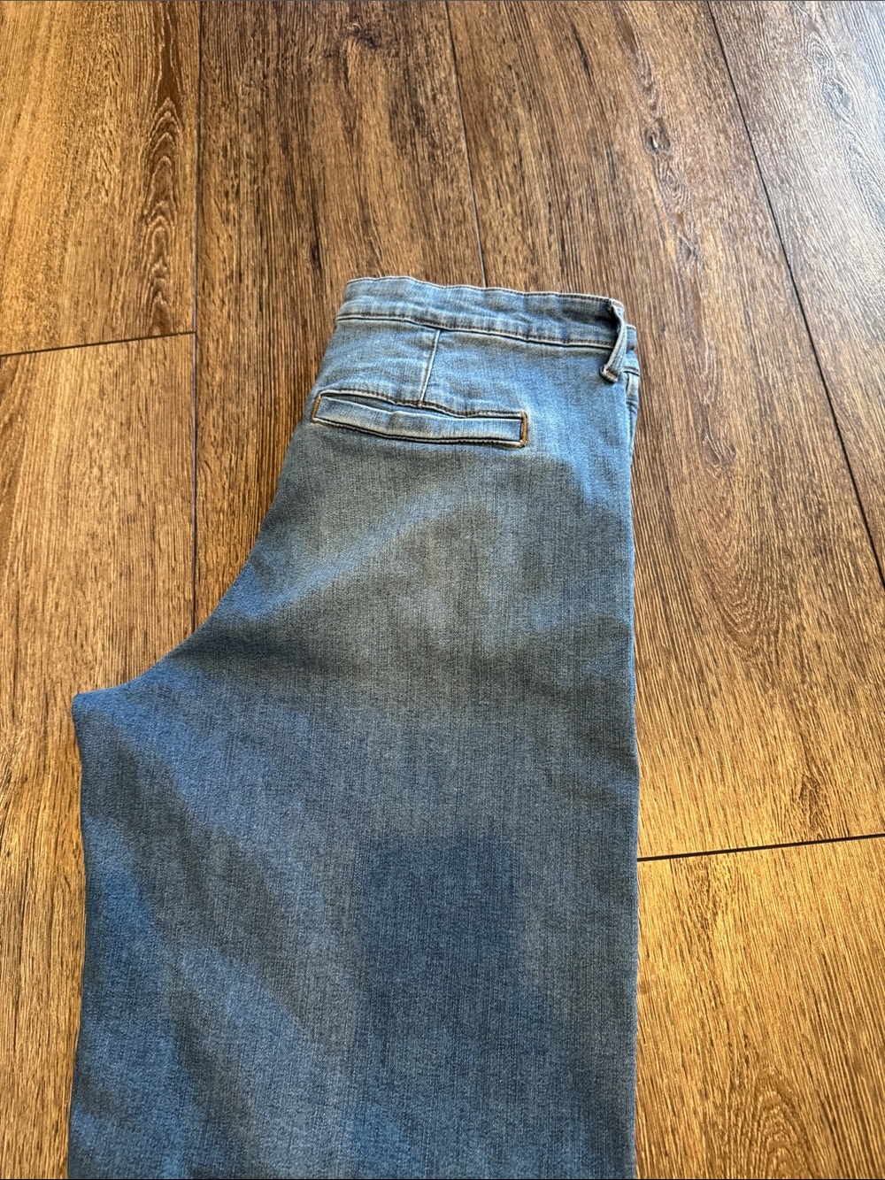 Ella Moss Women's Cropped Jeans in Light Blue Wash